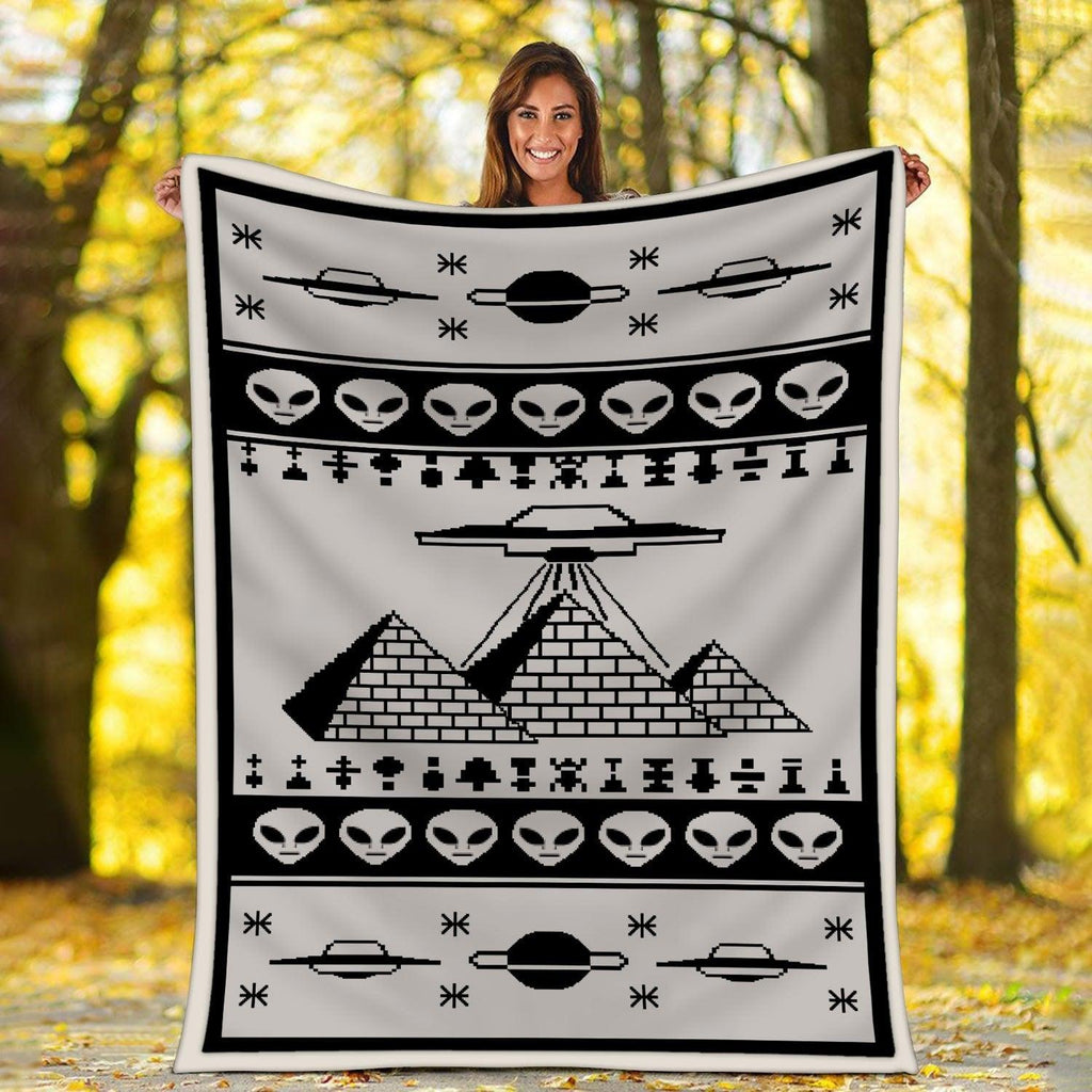 Blanket Ancient Aliens Pyramid - CustomsPig